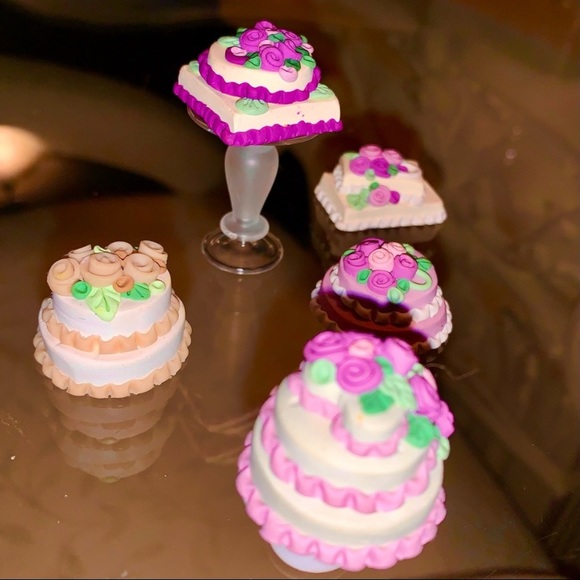 Black & Sexy Riveted Peep Toe Pumps - Picture 13 of 16